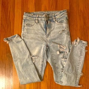 American Eagle Super High Rise Jegging size 2